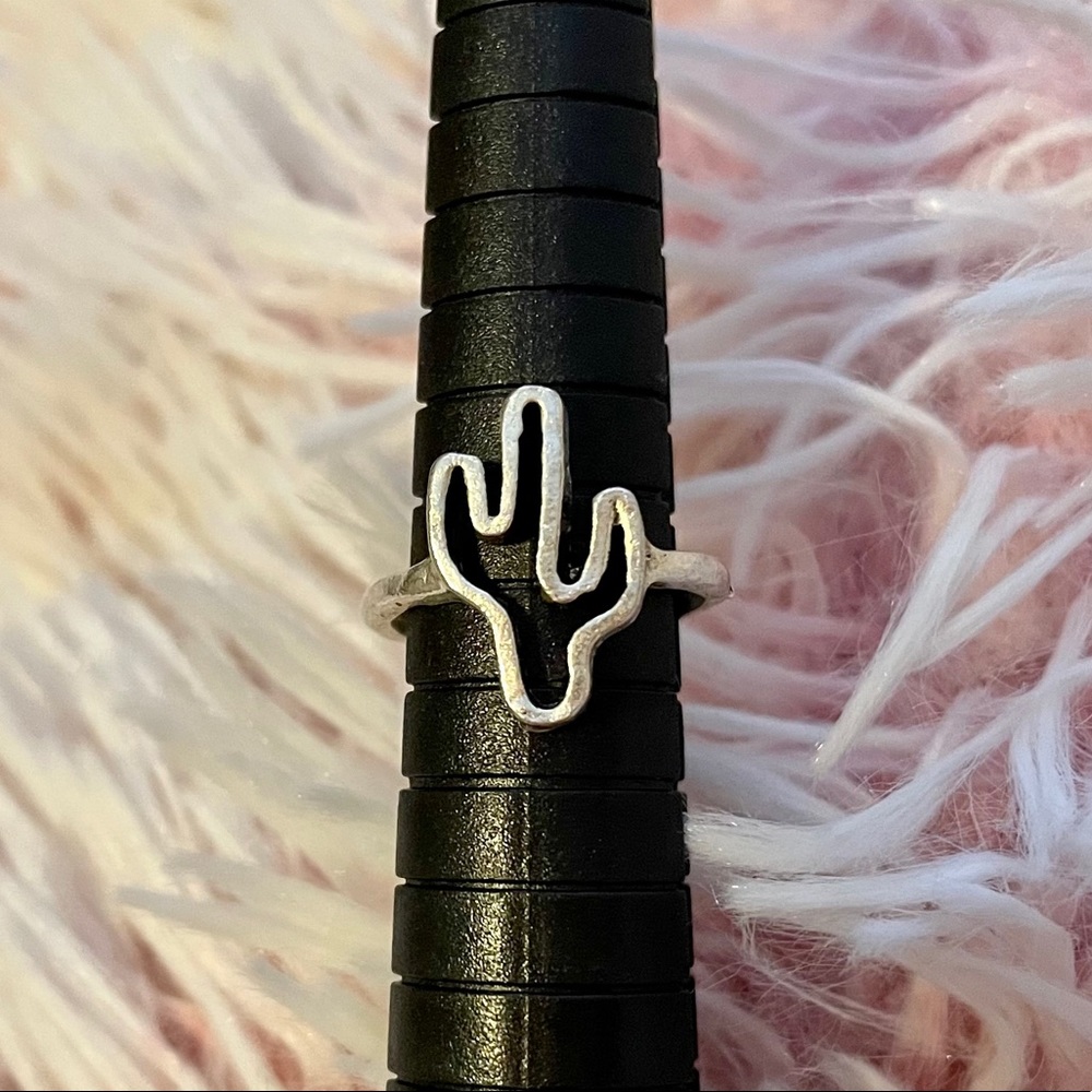 Cactus ring